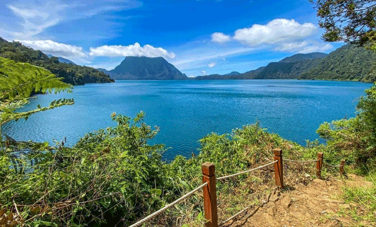 Pesona Danau Gunung Tujuh