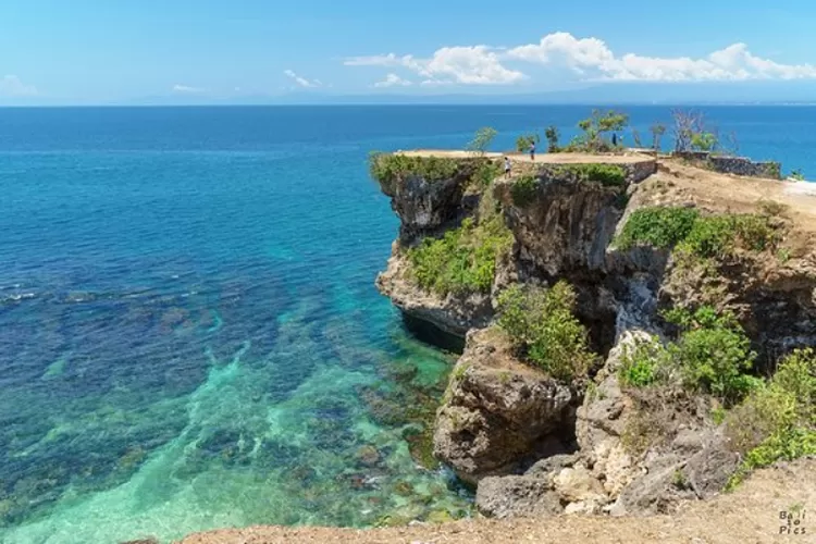 Pesona Pantai Balangan