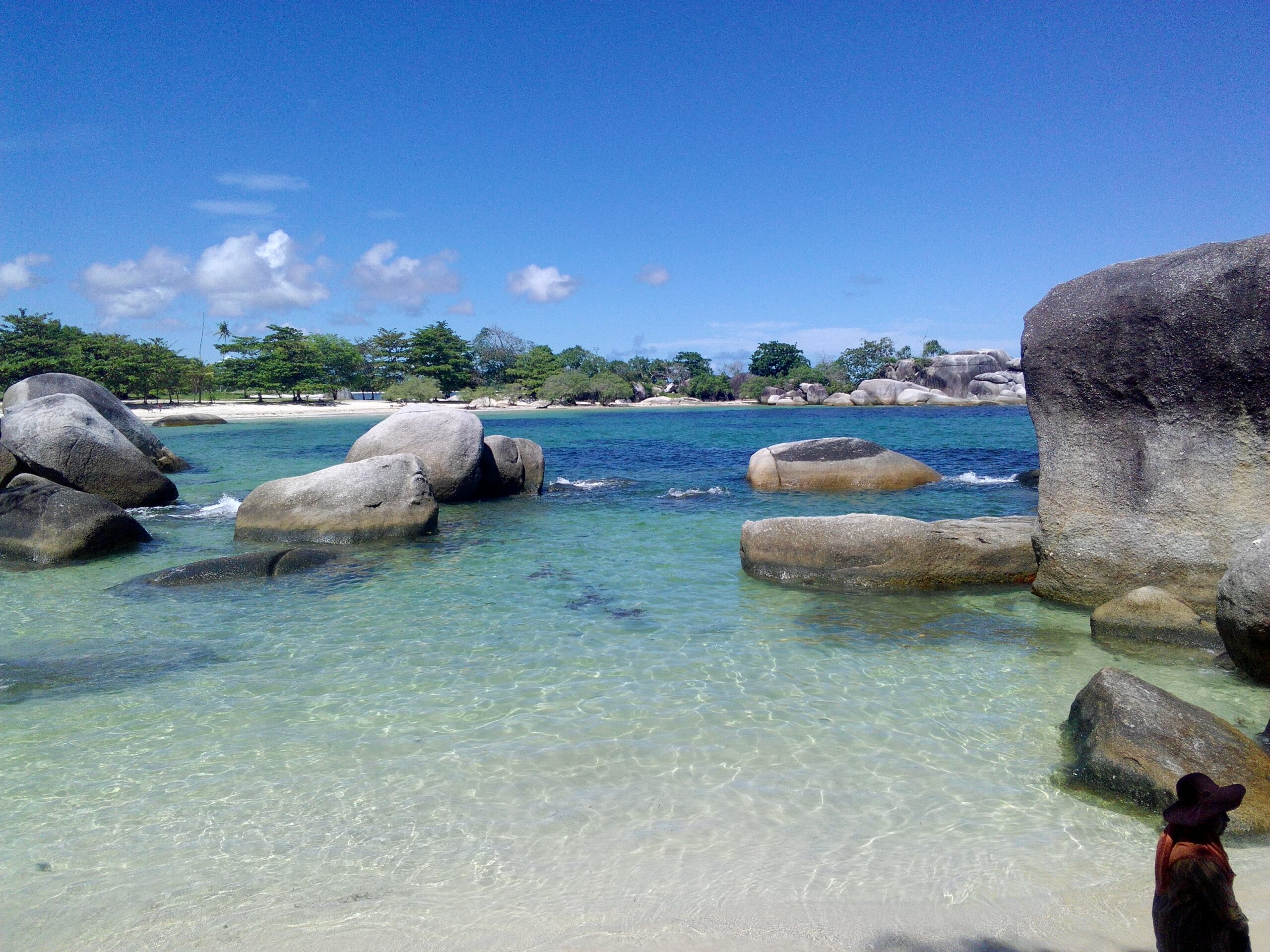 Pesona Pantai Tanjung Tinggi