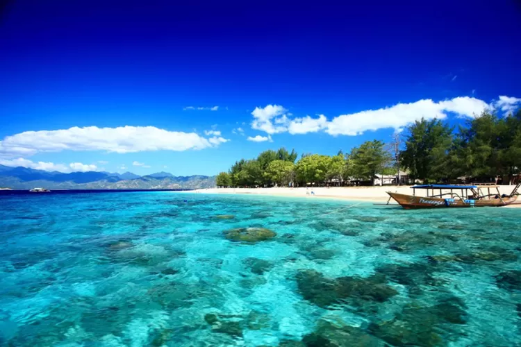 Pesona Pantai Gili Trawangan